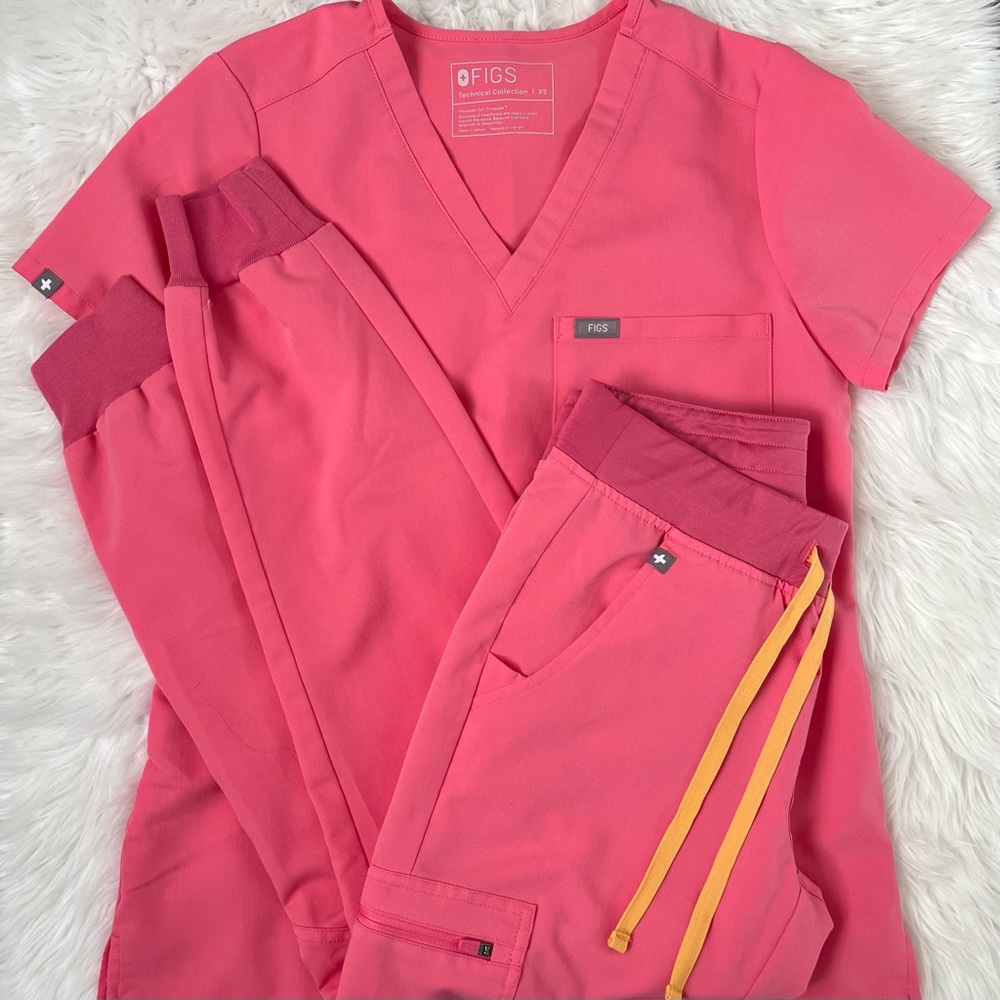 Figs Neon Pink Set